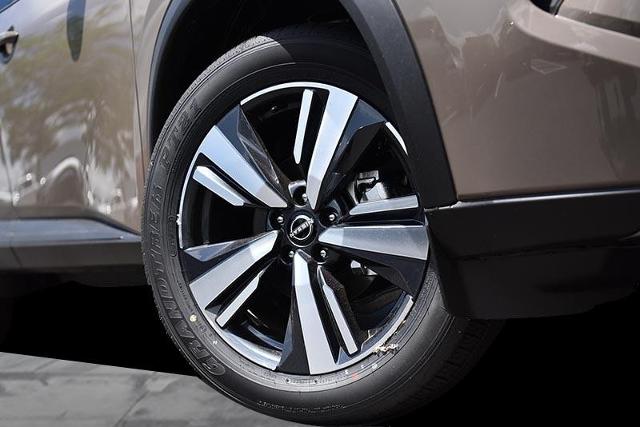 2025 Nissan Rogue Vehicle Photo in Ballwin, MO 63011