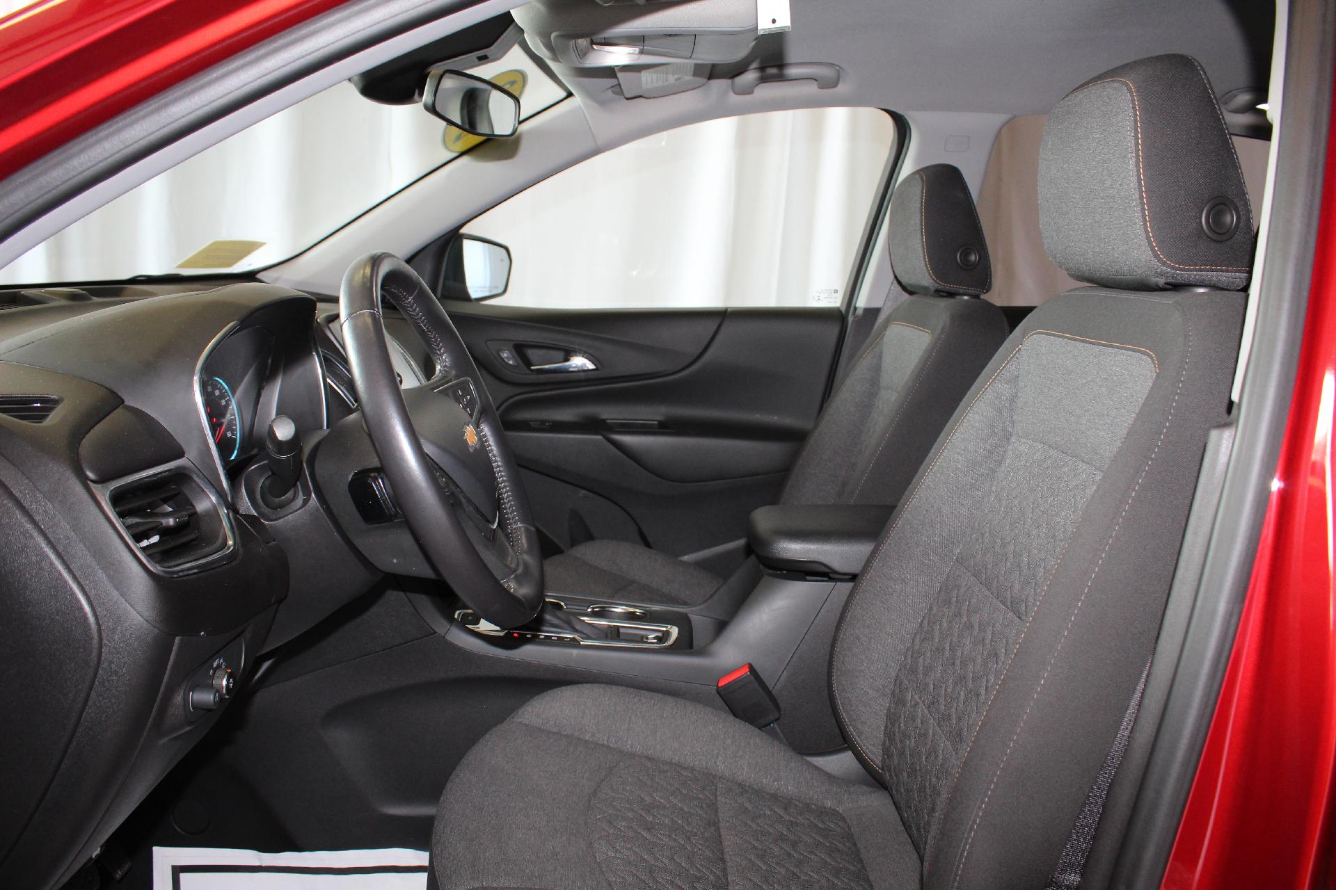 2022 Chevrolet Equinox Vehicle Photo in NORTHAMPTON, MA 01060-1120
