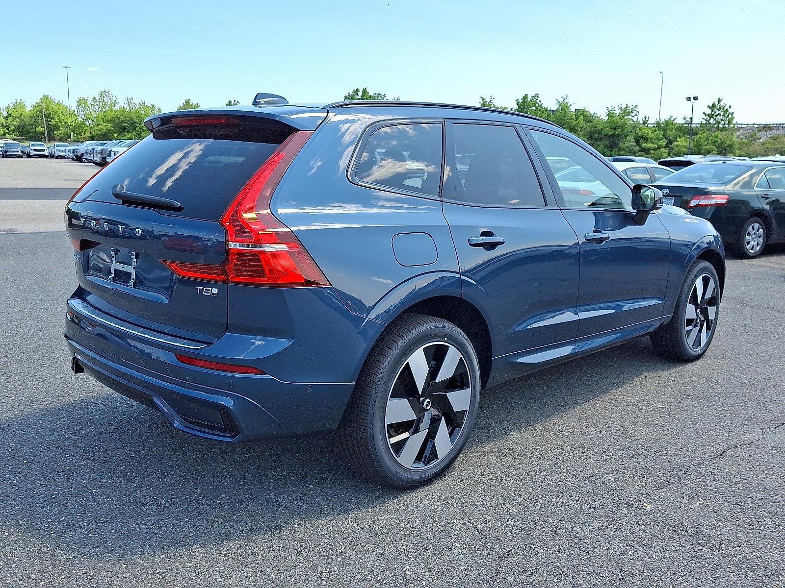 2025 Volvo XC60 Plug-In Hybrid Vehicle Photo in Trevose, PA 19053