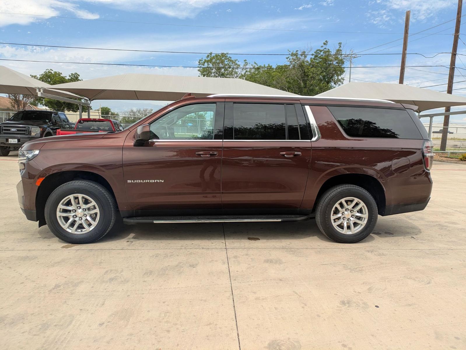 2023 Chevrolet Suburban Vehicle Photo in SELMA, TX 78154-1460