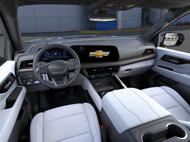 2025 Chevrolet Suburban Vehicle Photo in KANSAS CITY, MO 64114-4502