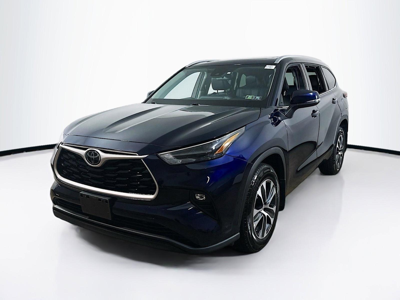 2022 Toyota Highlander Vehicle Photo in Langhorne, PA 19047