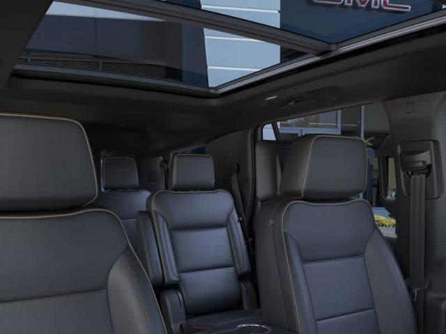 2025 GMC Yukon Vehicle Photo in ZELIENOPLE, PA 16063-2910