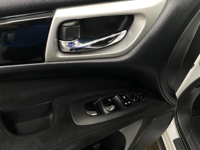 2015 Nissan Pathfinder Vehicle Photo in Appleton, WI 54913