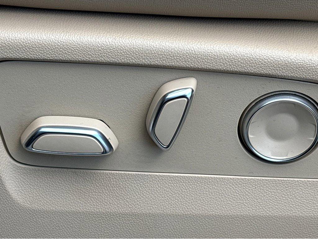 2024 Cadillac Escalade Vehicle Photo in SAVANNAH, GA 31406-4513