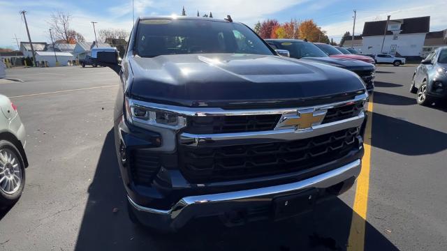 2022 Chevrolet Silverado 1500 Vehicle Photo in MASSENA, NY 13662-2255