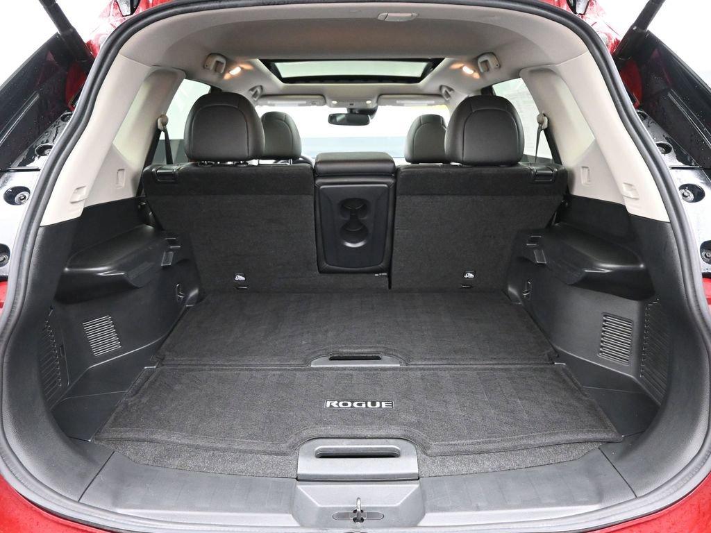 2020 Nissan Rogue Vehicle Photo in Cedar Rapids, IA 52402