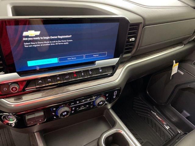 2025 Chevrolet Silverado 1500 Vehicle Photo in PHOENIX, AZ 85014-3381