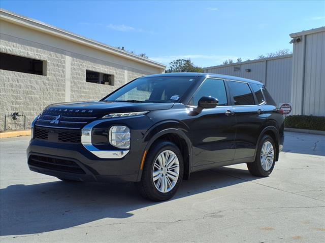 2022 Mitsubishi Outlander Vehicle Photo in TAMPA, FL 33612-3404