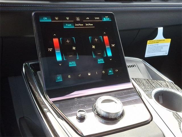 2025 Cadillac ESCALADE IQ Vehicle Photo in ALLENTOWN, PA 18103-7399