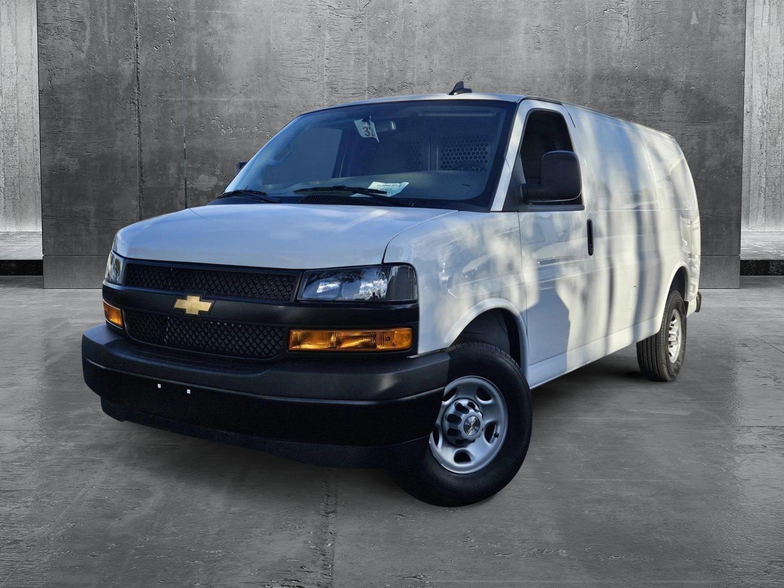 2024 Chevrolet Express Cargo 2500 Vehicle Photo in GREENACRES, FL 33463-3207