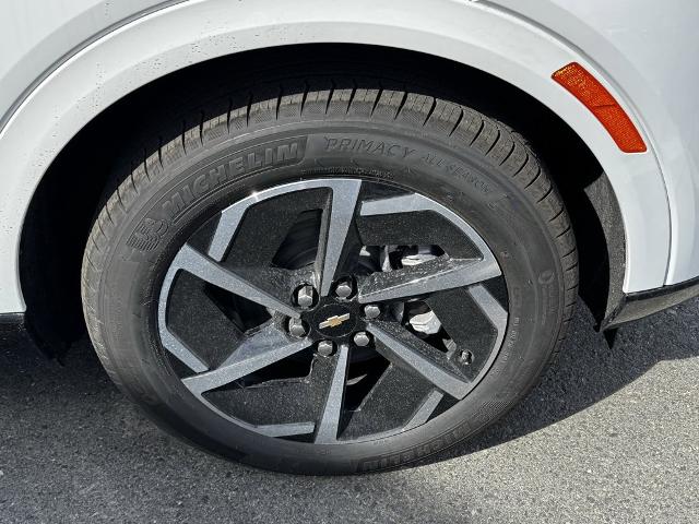 2025 Chevrolet Equinox EV Vehicle Photo in GARDNER, MA 01440-3110