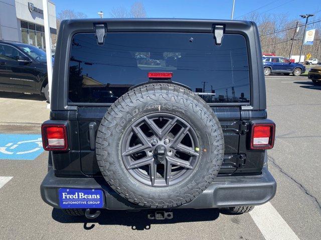 2025 Jeep Wrangler Vehicle Photo in Doylsetown, PA 18901