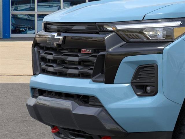 2025 Chevrolet Colorado Vehicle Photo in ENGLEWOOD, CO 80113-6708