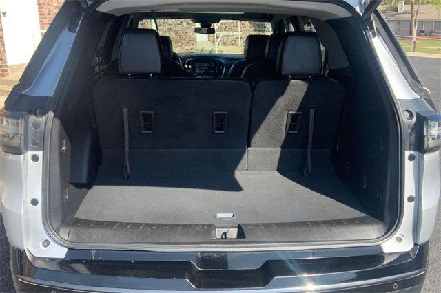2020 Chevrolet Traverse Vehicle Photo in TOPEKA, KS 66609-0000