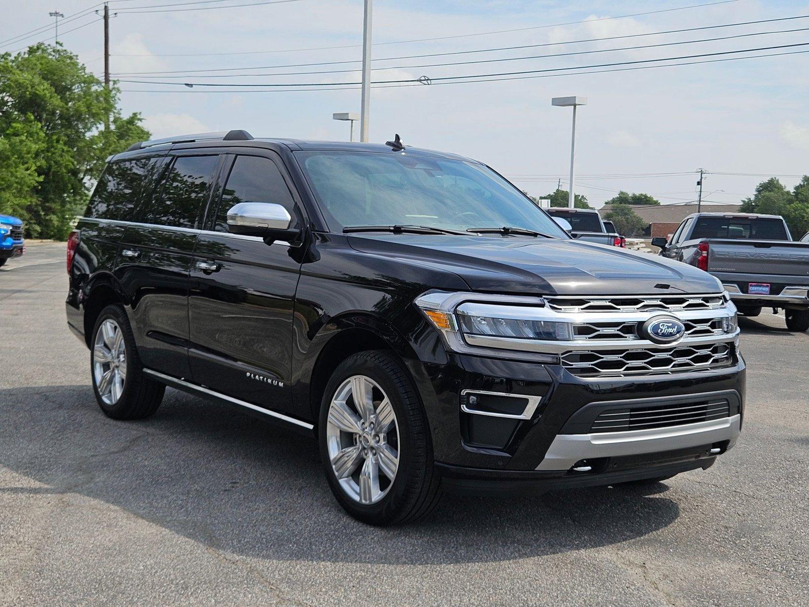2024 Ford Expedition Vehicle Photo in AUSTIN, TX 78759-4154