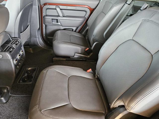 2025 Defender Vehicle Photo in AUSTIN, TX 78717