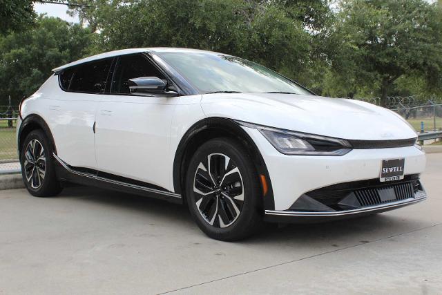 2022 Kia EV6 Vehicle Photo in HOUSTON, TX 77090