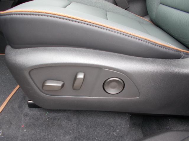 2025 GMC Acadia Vehicle Photo in LOWELL, MA 01852-4336