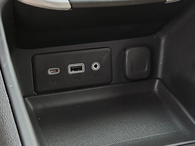 2022 GMC Terrain Vehicle Photo in TREVOSE, PA 19053-4984