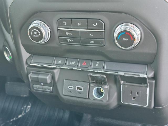 2025 GMC Sierra 2500 HD Vehicle Photo in COLUMBIA, MO 65203-3903