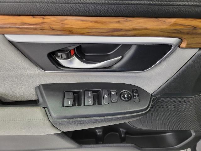 2017 Honda CR-V Vehicle Photo in Oshkosh, WI 54904