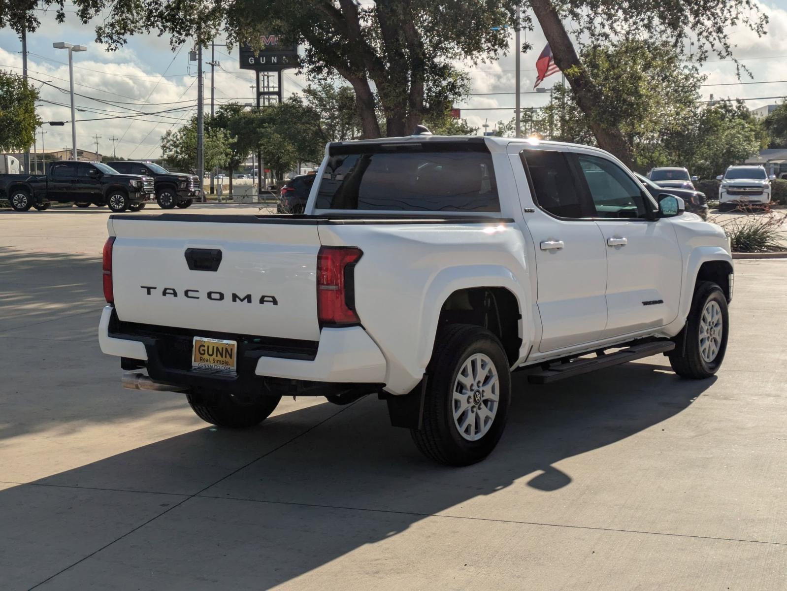 2024 Toyota Tacoma 2WD Vehicle Photo in SELMA, TX 78154-1460