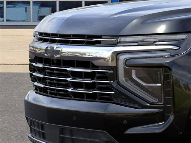 2025 Chevrolet Suburban Vehicle Photo in ENGLEWOOD, CO 80113-6708