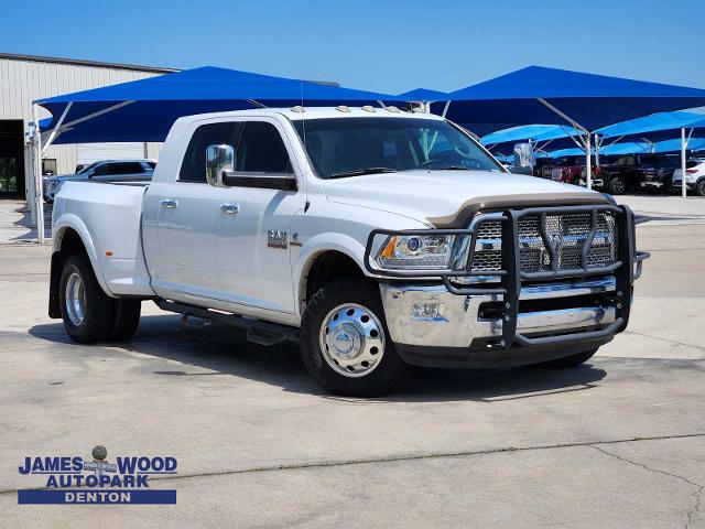 2017 Ram 3500 Vehicle Photo in DENTON, TX 76210-9321