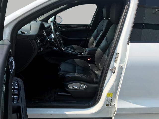 2019 Porsche Macan Vehicle Photo in GREEN BAY, WI 54303-3330