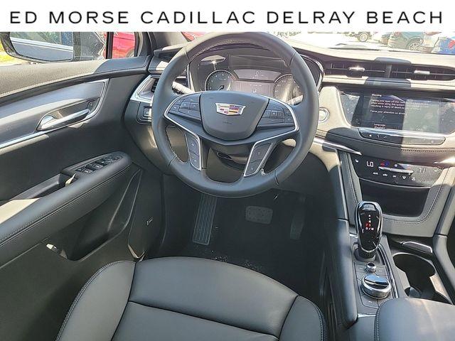 2024 Cadillac XT5 Vehicle Photo in DELRAY BEACH, FL 33483-3294