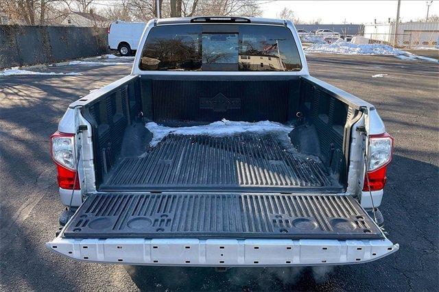 2017 Nissan Titan Vehicle Photo in INDEPENDENCE, MO 64055-1314