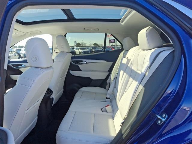 2025 Buick Envision Vehicle Photo in LEWES, DE 19958-4935