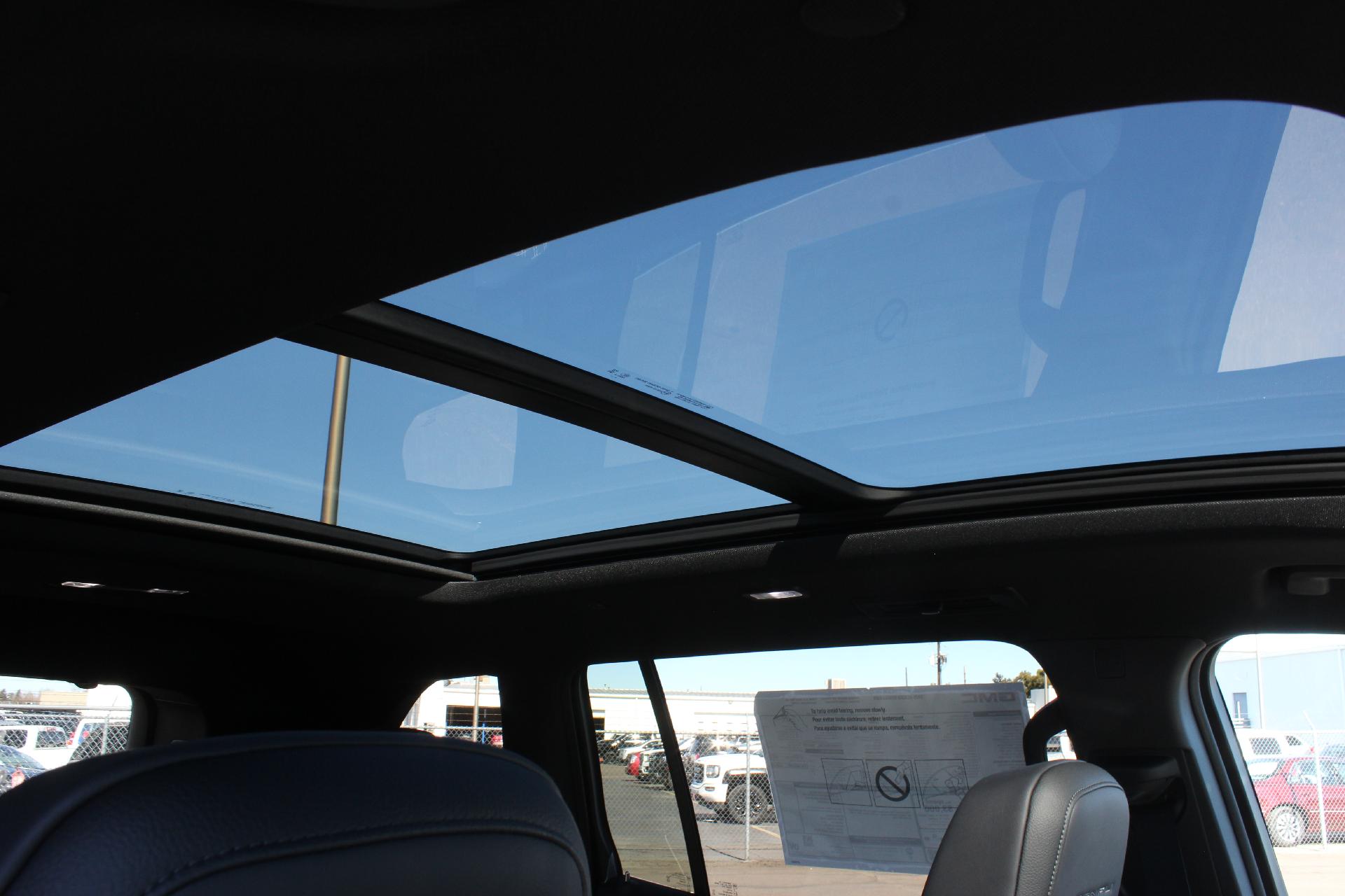2025 GMC Acadia Vehicle Photo in AURORA, CO 80012-4011