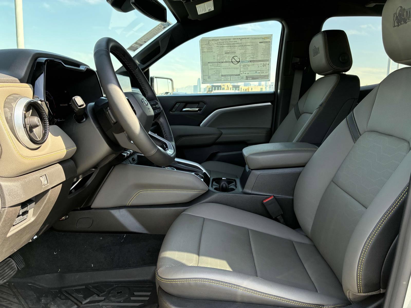 2025 Chevrolet Colorado Vehicle Photo in LOS ANGELES, CA 90007-3794