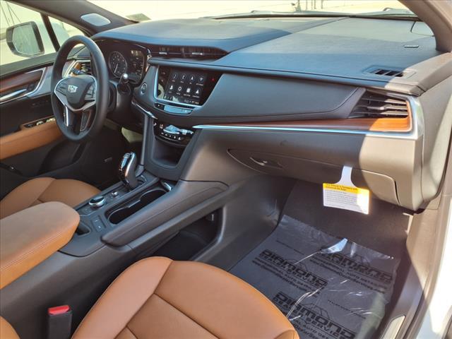 2025 Cadillac XT5 Vehicle Photo in TAMPA, FL 33612-3404