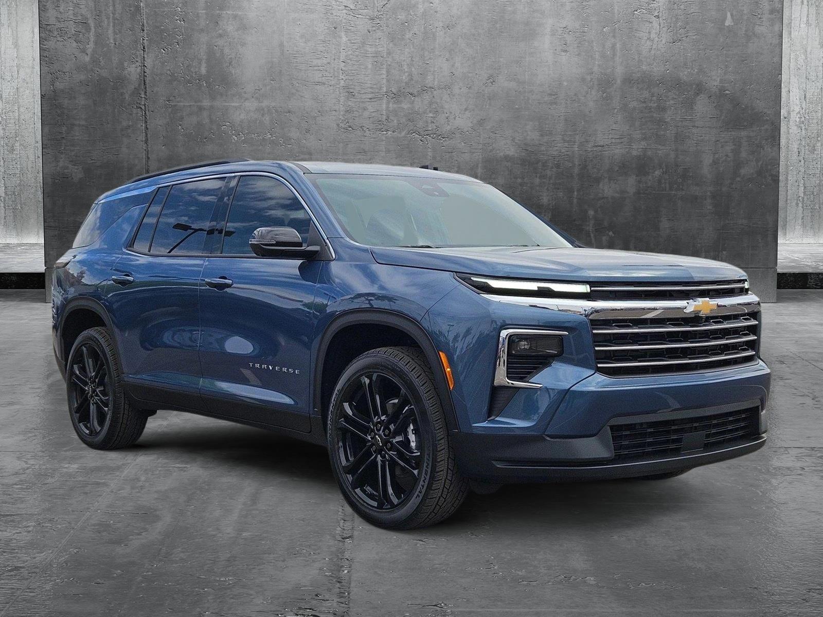 2025 Chevrolet Traverse Vehicle Photo in PEORIA, AZ 85382-3715