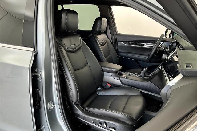 2025 Cadillac XT6 Vehicle Photo in Grapevine, TX 76051