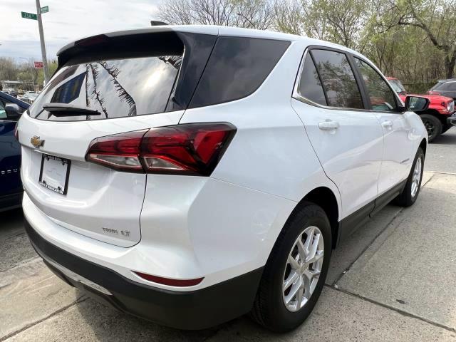 Used 2022 Chevrolet Equinox LT with VIN 3GNAXUEV3NL170236 for sale in Roslyn, NY