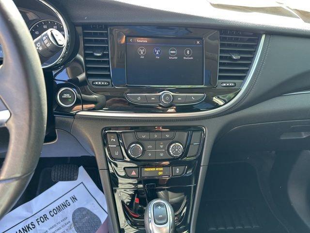 2022 Buick Encore Vehicle Photo in MEDINA, OH 44256-9631