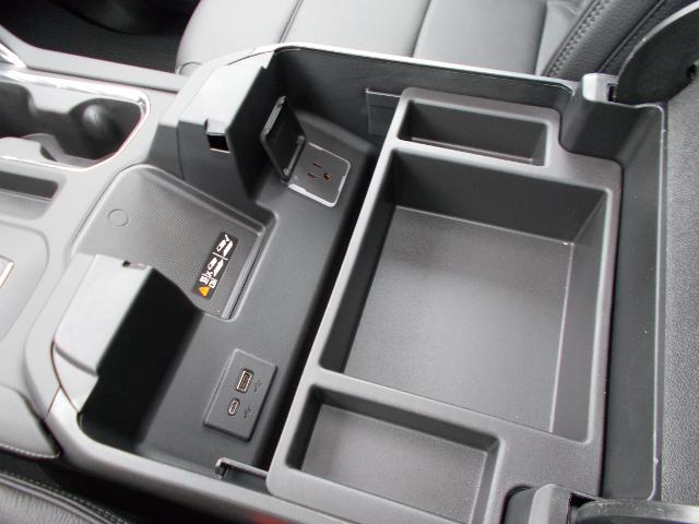 2025 GMC Sierra 2500 HD Vehicle Photo in LOWELL, MA 01852-4336