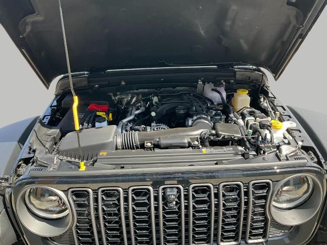 2025 Jeep Gladiator Vehicle Photo in Kaukauna, WI 54130