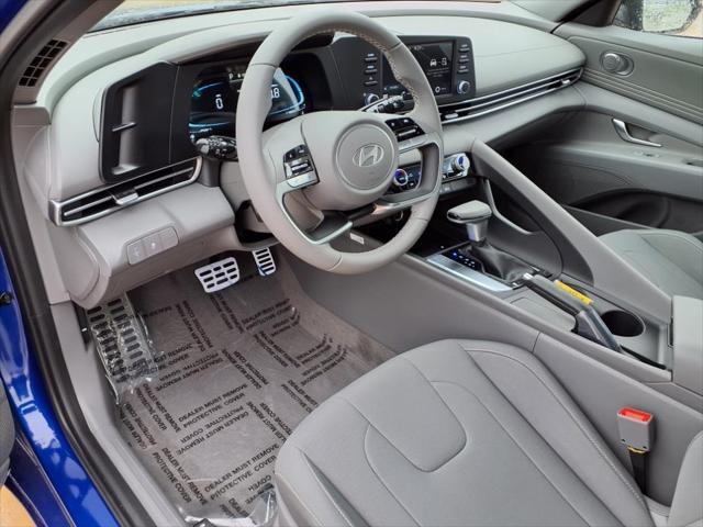 2025 Hyundai ELANTRA Vehicle Photo in Peoria, IL 61615