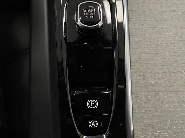 2025 Volvo XC60 Vehicle Photo in Appleton, WI 54913