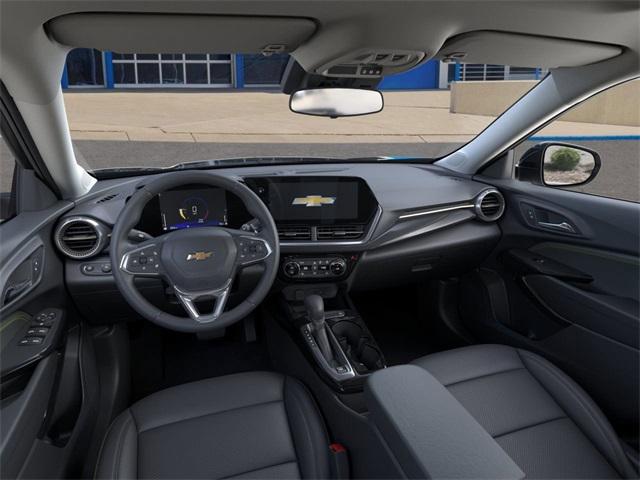 2025 Chevrolet Trax Vehicle Photo in ENGLEWOOD, CO 80113-6708