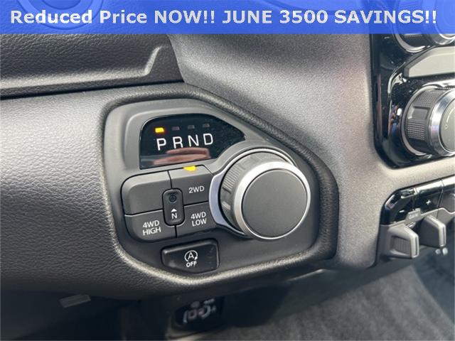 2025 Ram 1500 Vehicle Photo in GREEN BAY, WI 54304-5303