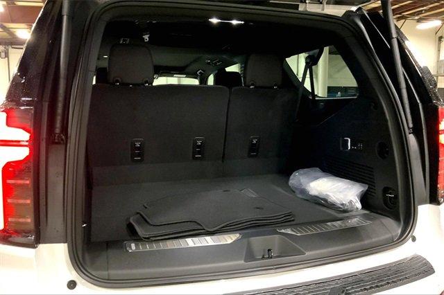 2025 Chevrolet Suburban Vehicle Photo in KANSAS CITY, MO 64114-4502