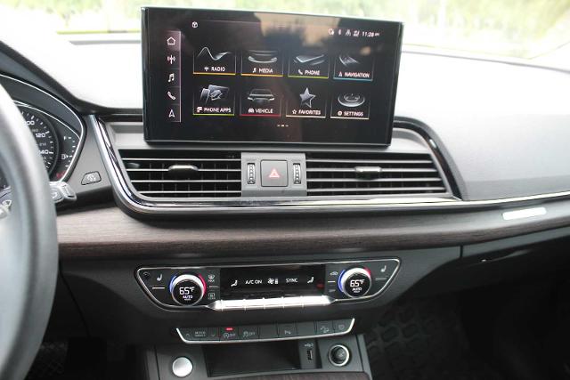 2024 Audi Q5 Vehicle Photo in HOUSTON, TX 77090