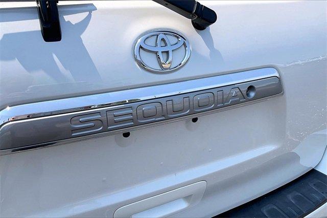2011 Toyota Sequoia Vehicle Photo in INDEPENDENCE, MO 64055-1314