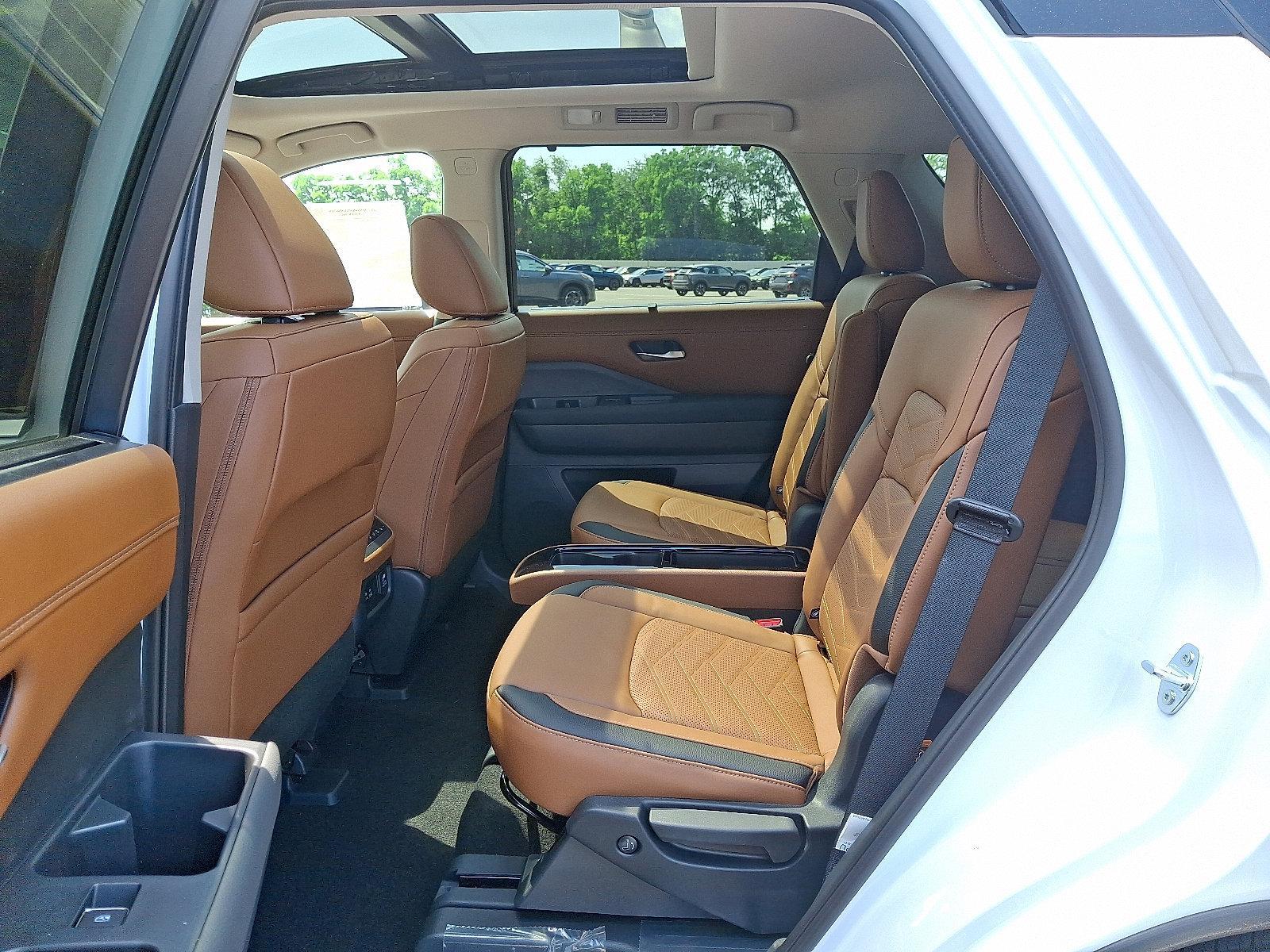2025 Nissan Pathfinder Vehicle Photo in Mechanicsburg, PA 17050-2306